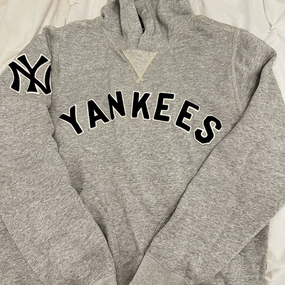 Polo Ralph Lauren Gray Yankees Crewneck Sweater